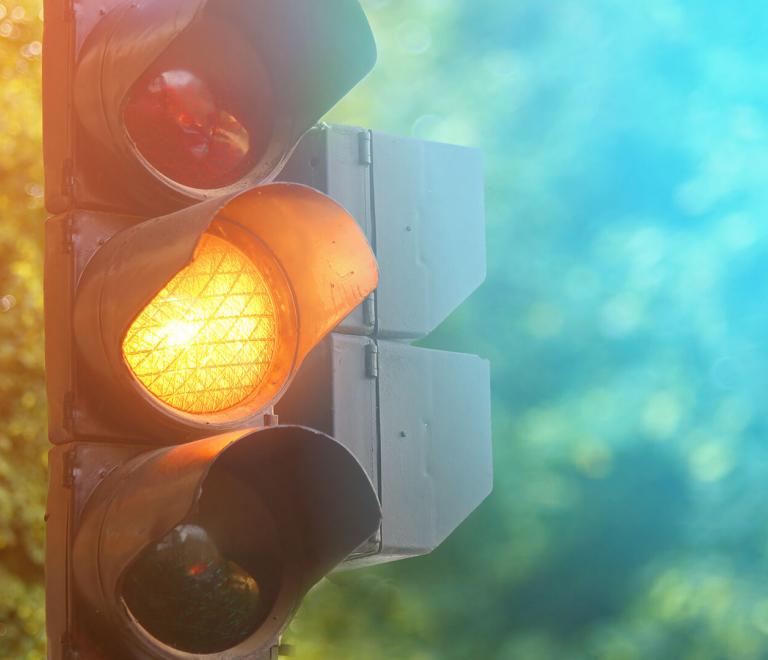 Verkeerslicht op oranje